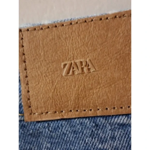 Zara Straight Full Length Jeans Light Blue High Rise Raw Hem USA 4 EUR 36 NEW - Picture 5 of 7